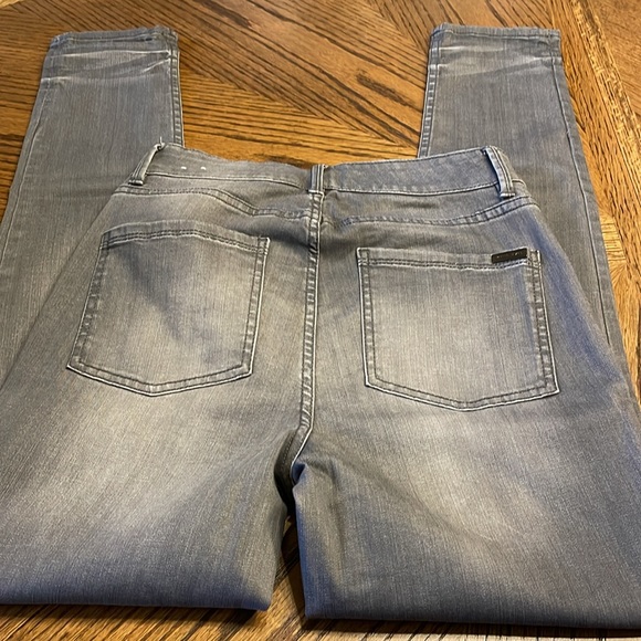 Women’s White House Black Market Gray Skinny Jeans Size 6 High-Rise Worn Twice - Picture 2 of 10